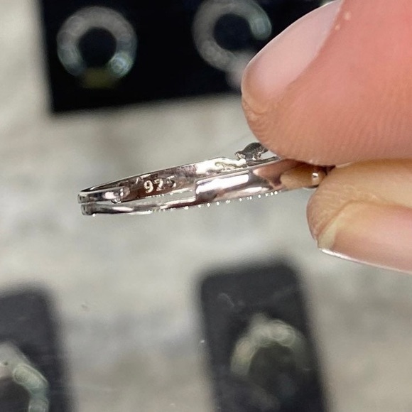 Genuine Freshwater Pearl Princess 3 Stone Crown Ring in 925 Sterling Silver - Picture 8 of 12